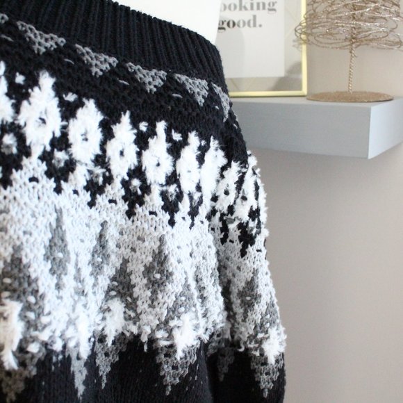 Express Off-Shoulder Sweater Size Large - Picture 4 of 8